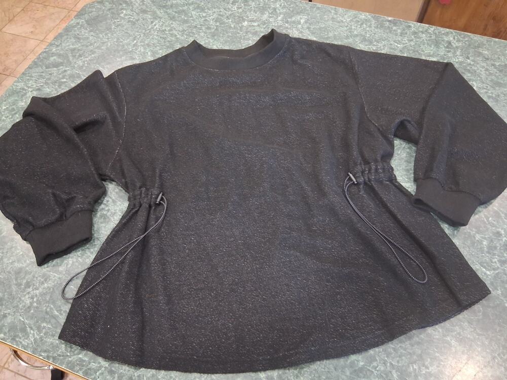 BKE Buckle Womens L Long Sleeve Black Dual Toggle Cinch Waist Cord Sweatshirt